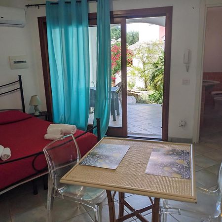 Residenze Il Girasole Aparthotel Golfo Aranci Buitenkant foto
