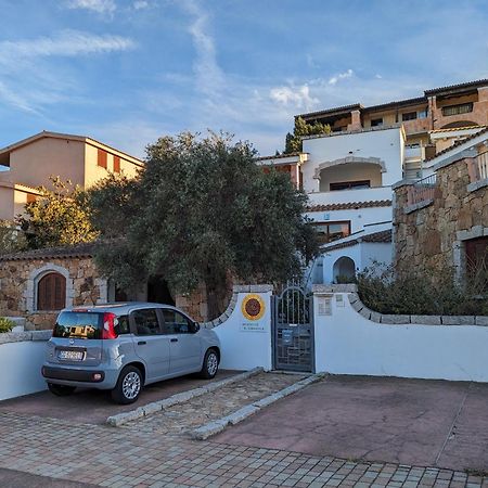 Residenze Il Girasole Aparthotel Golfo Aranci Buitenkant foto