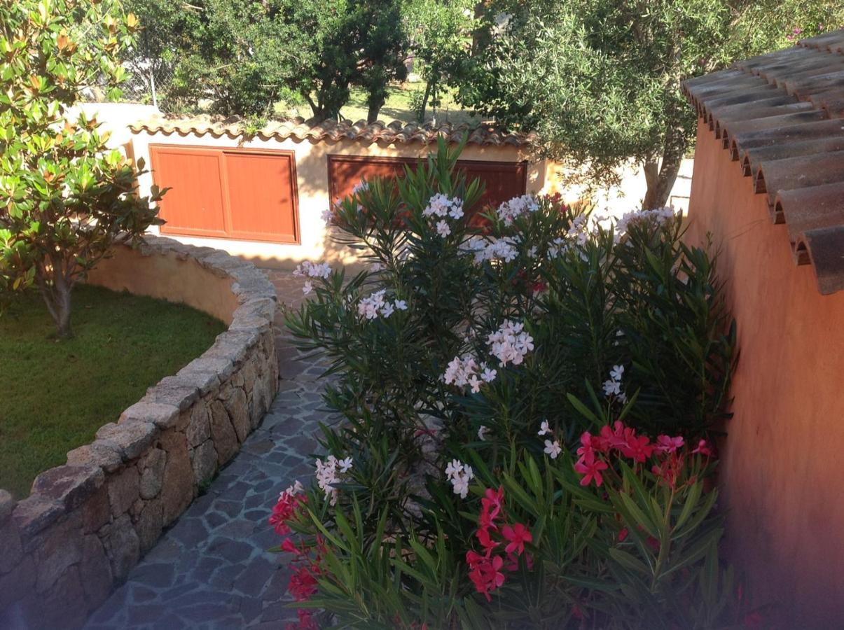 Residenze Il Girasole Aparthotel Golfo Aranci Buitenkant foto