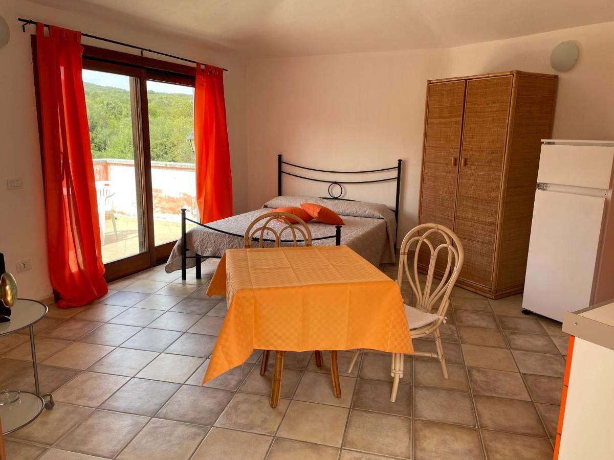 Residenze Il Girasole Aparthotel Golfo Aranci Buitenkant foto
