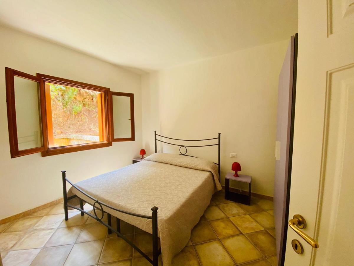 Residenze Il Girasole Aparthotel Golfo Aranci Buitenkant foto