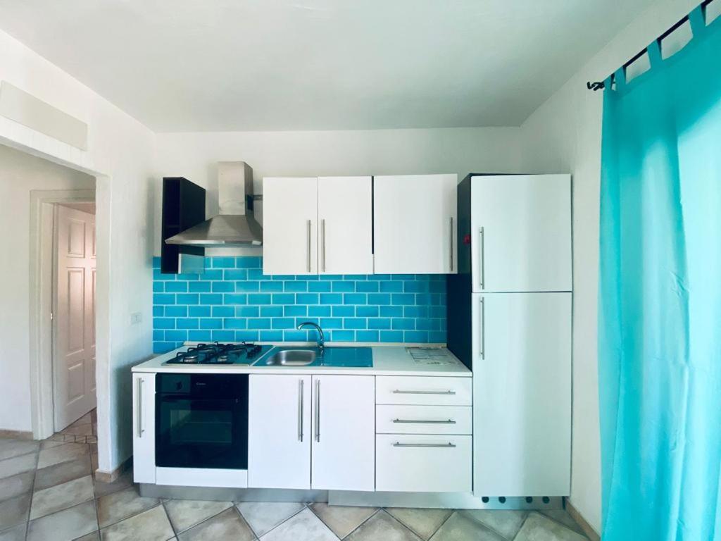 Residenze Il Girasole Aparthotel Golfo Aranci Buitenkant foto