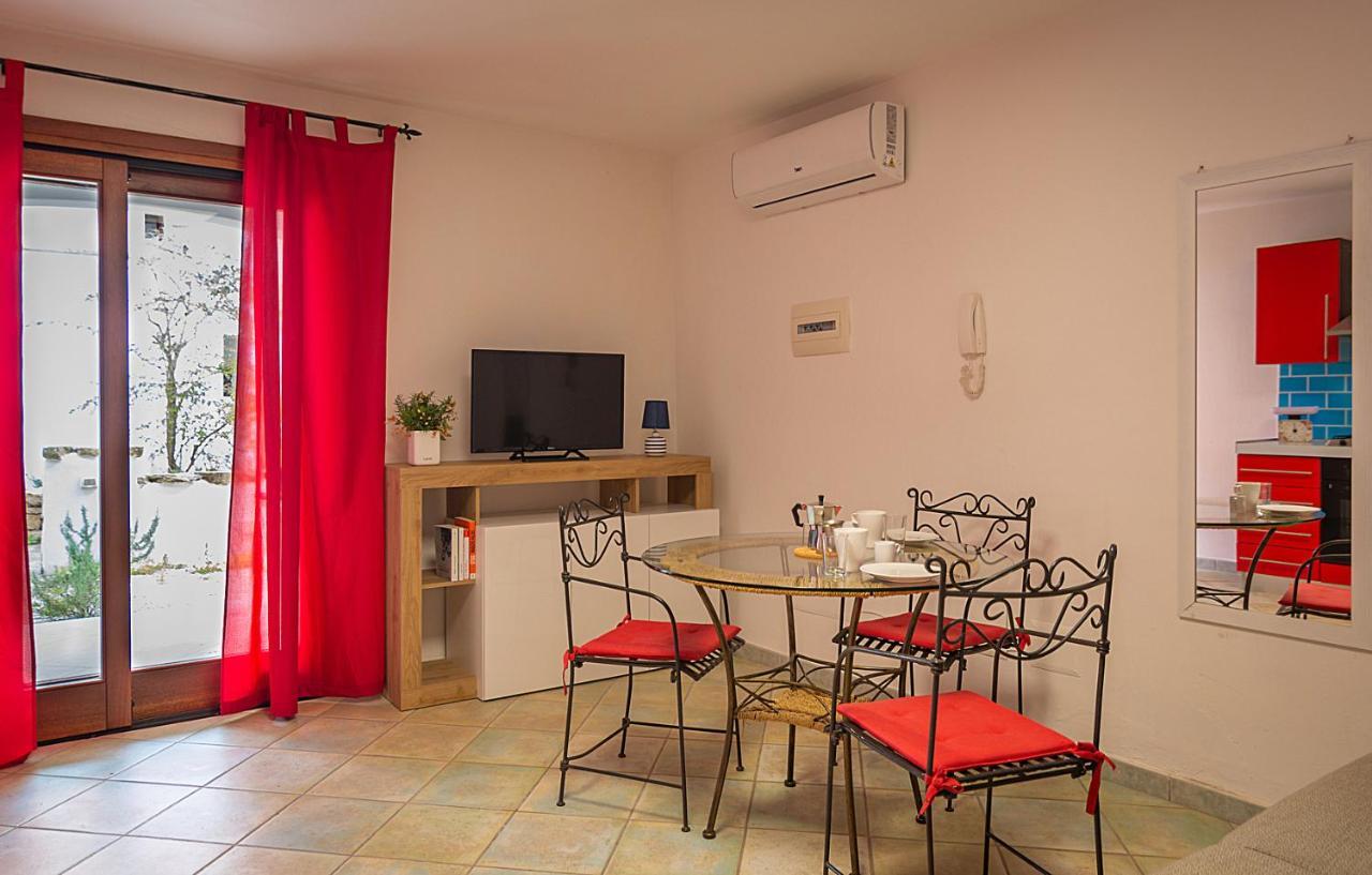 Residenze Il Girasole Aparthotel Golfo Aranci Buitenkant foto
