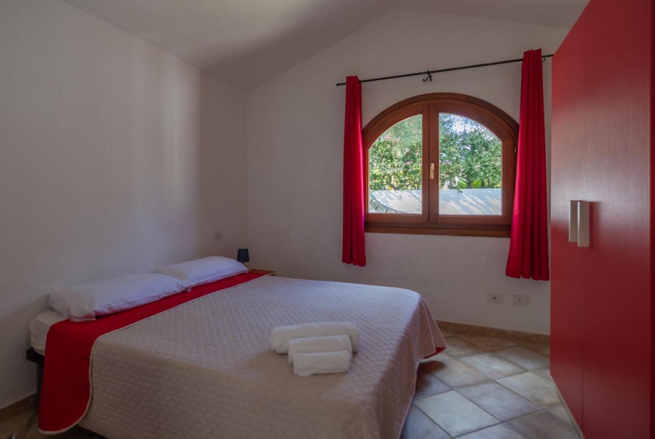 Residenze Il Girasole Aparthotel Golfo Aranci Buitenkant foto