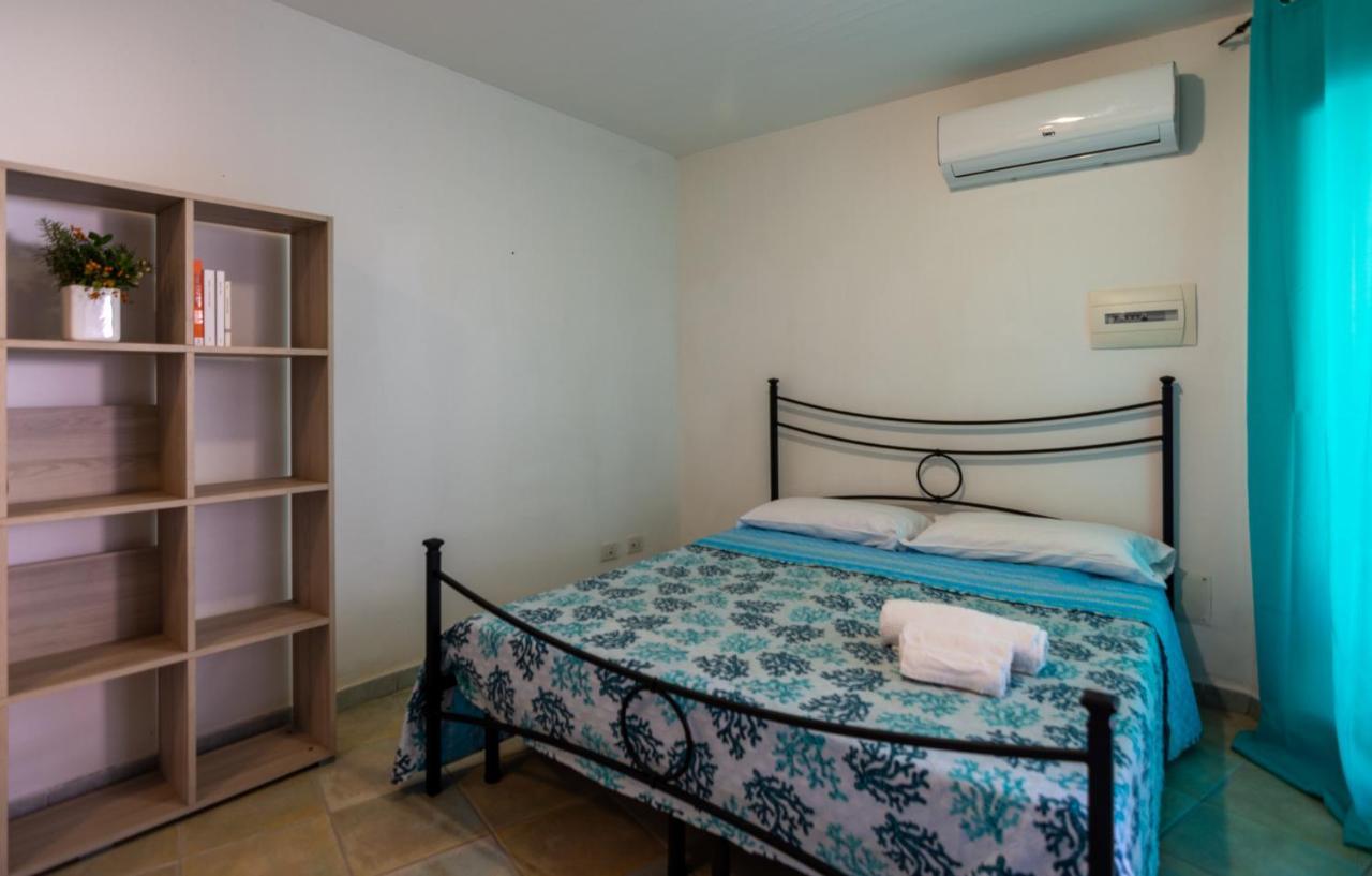 Residenze Il Girasole Aparthotel Golfo Aranci Buitenkant foto