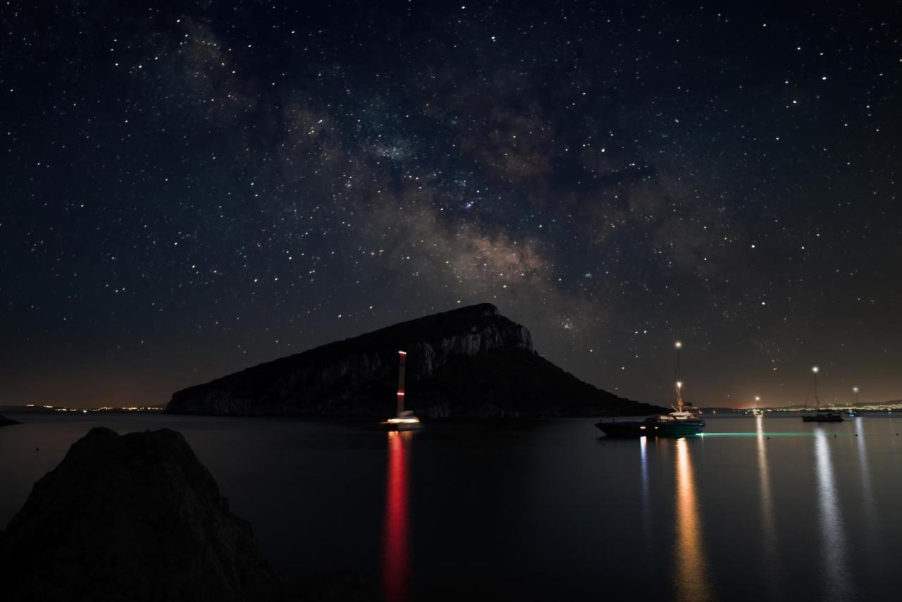 Residenze Il Girasole Aparthotel Golfo Aranci Buitenkant foto