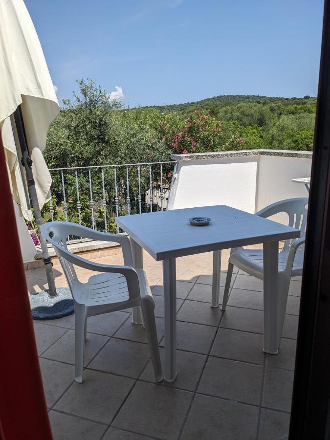Residenze Il Girasole Aparthotel Golfo Aranci Buitenkant foto
