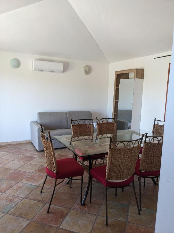 Residenze Il Girasole Aparthotel Golfo Aranci Buitenkant foto