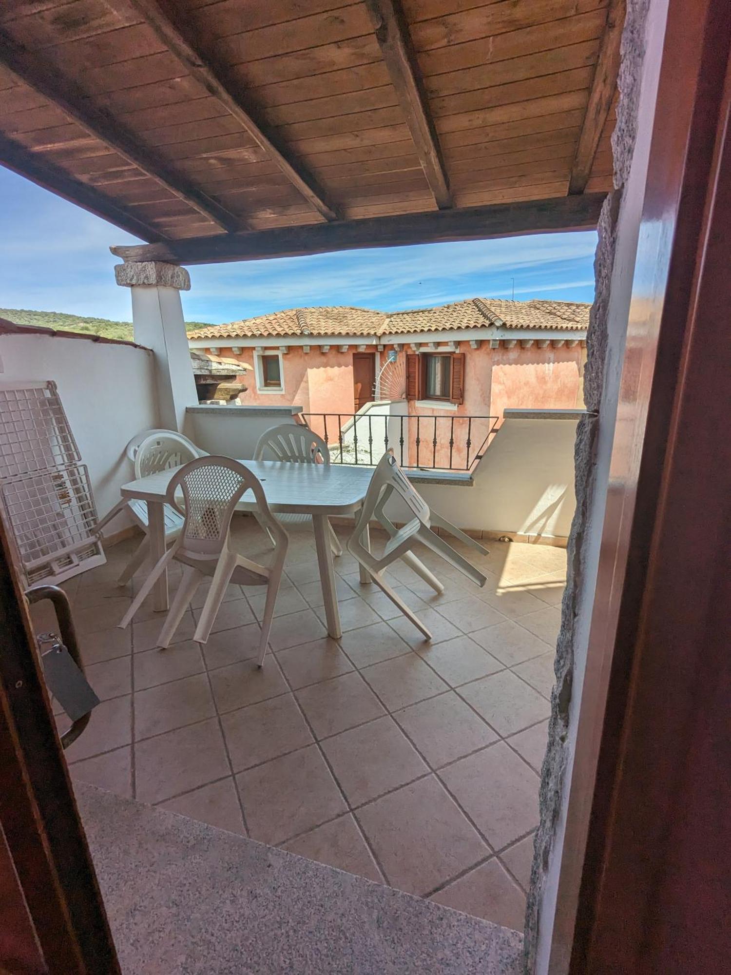 Residenze Il Girasole Aparthotel Golfo Aranci Buitenkant foto